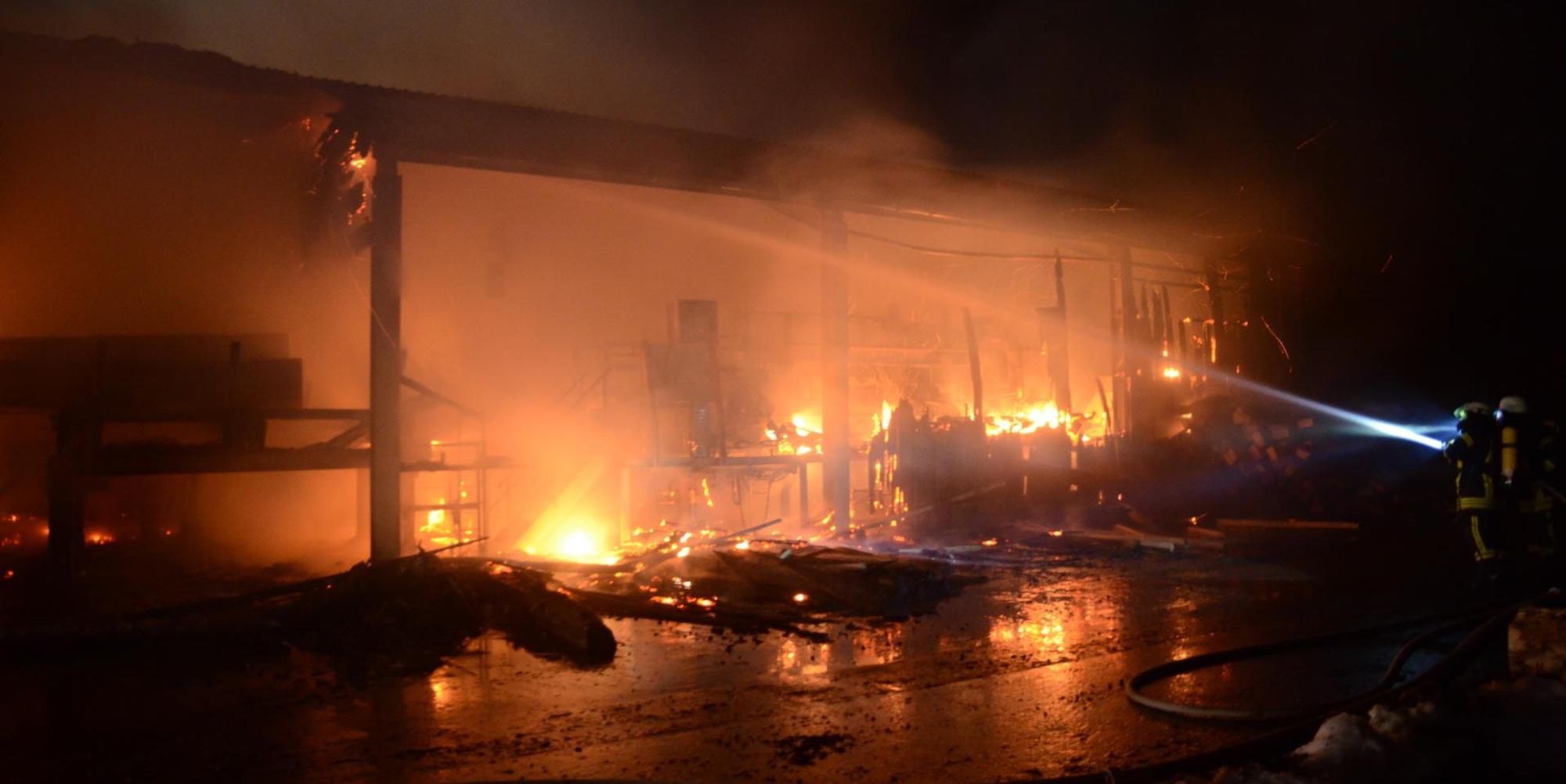 Brand im Sägewerk in Harperscheid