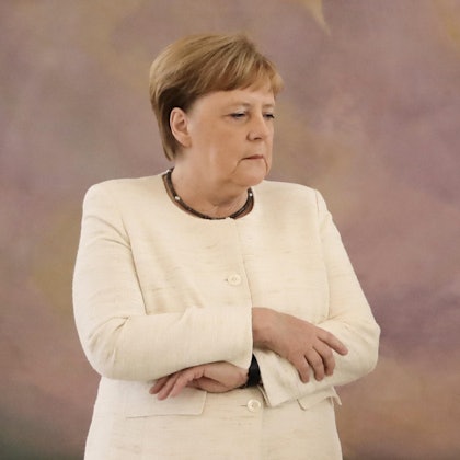 Merkel zittert erneut