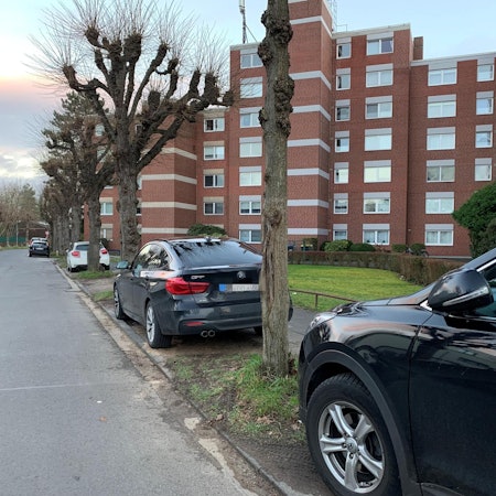 illegales Parken in Sürth