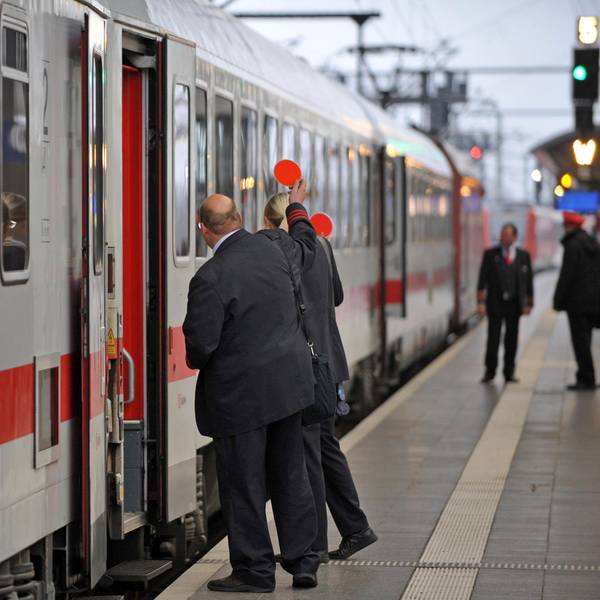 Bahn_Schaffner