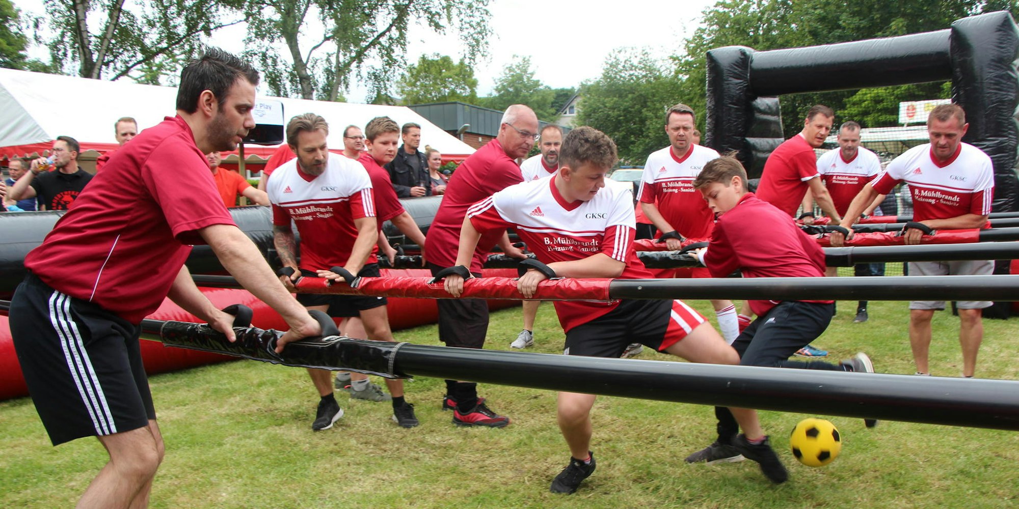 Männer-Kicker Hürth