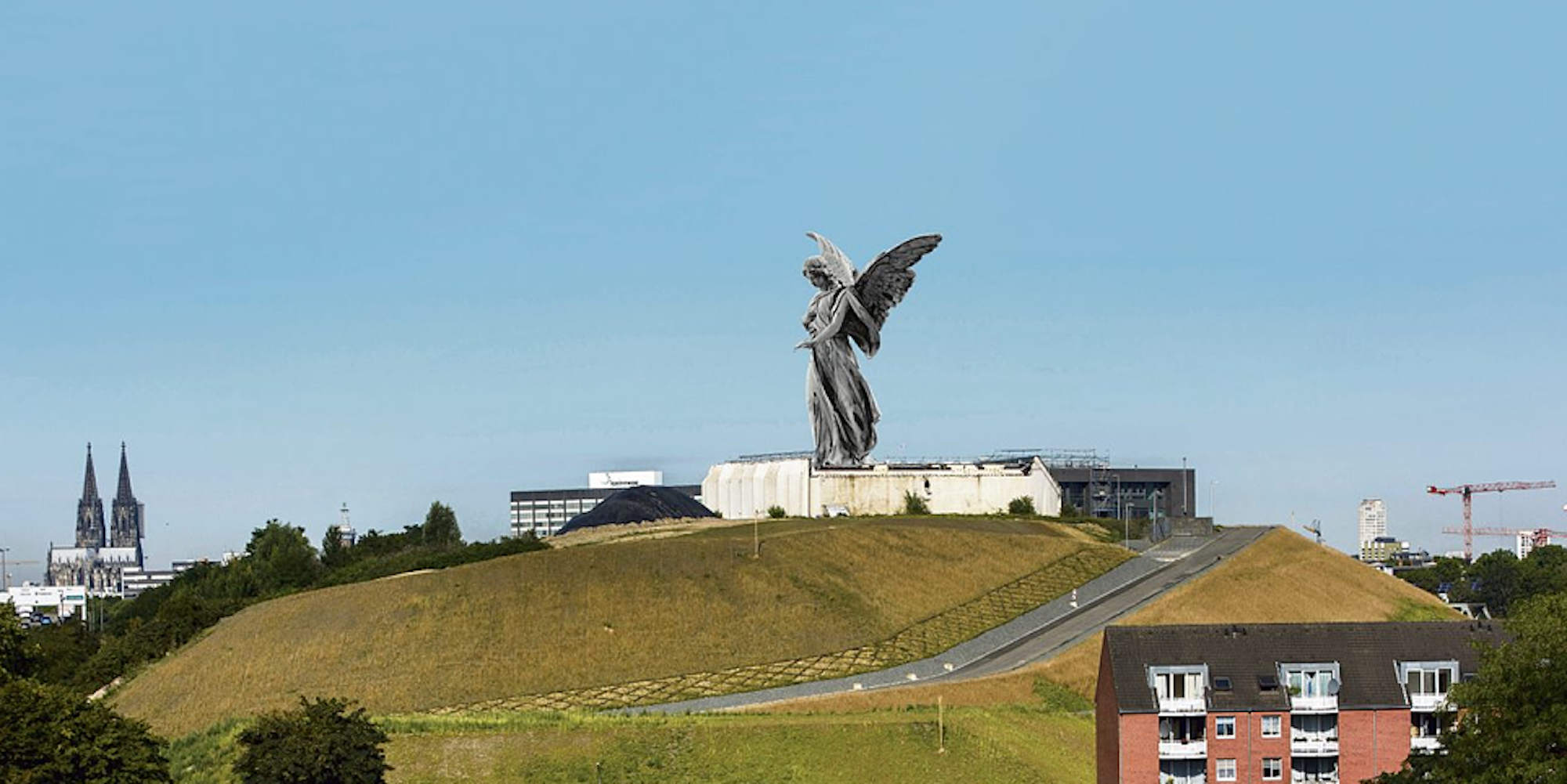 Kalkberg mit Engel