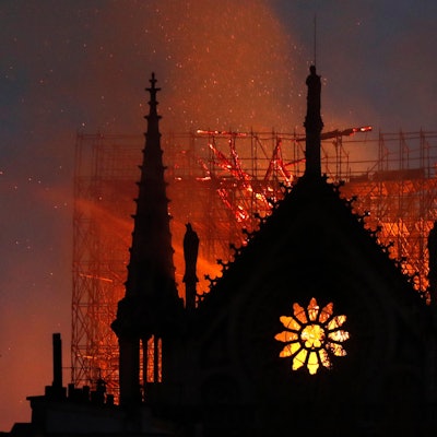Notre_Dame_Flammen
