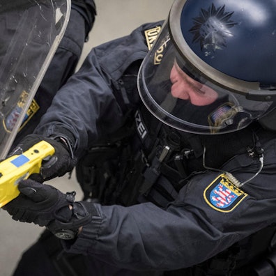 Taserwaffe_Training
