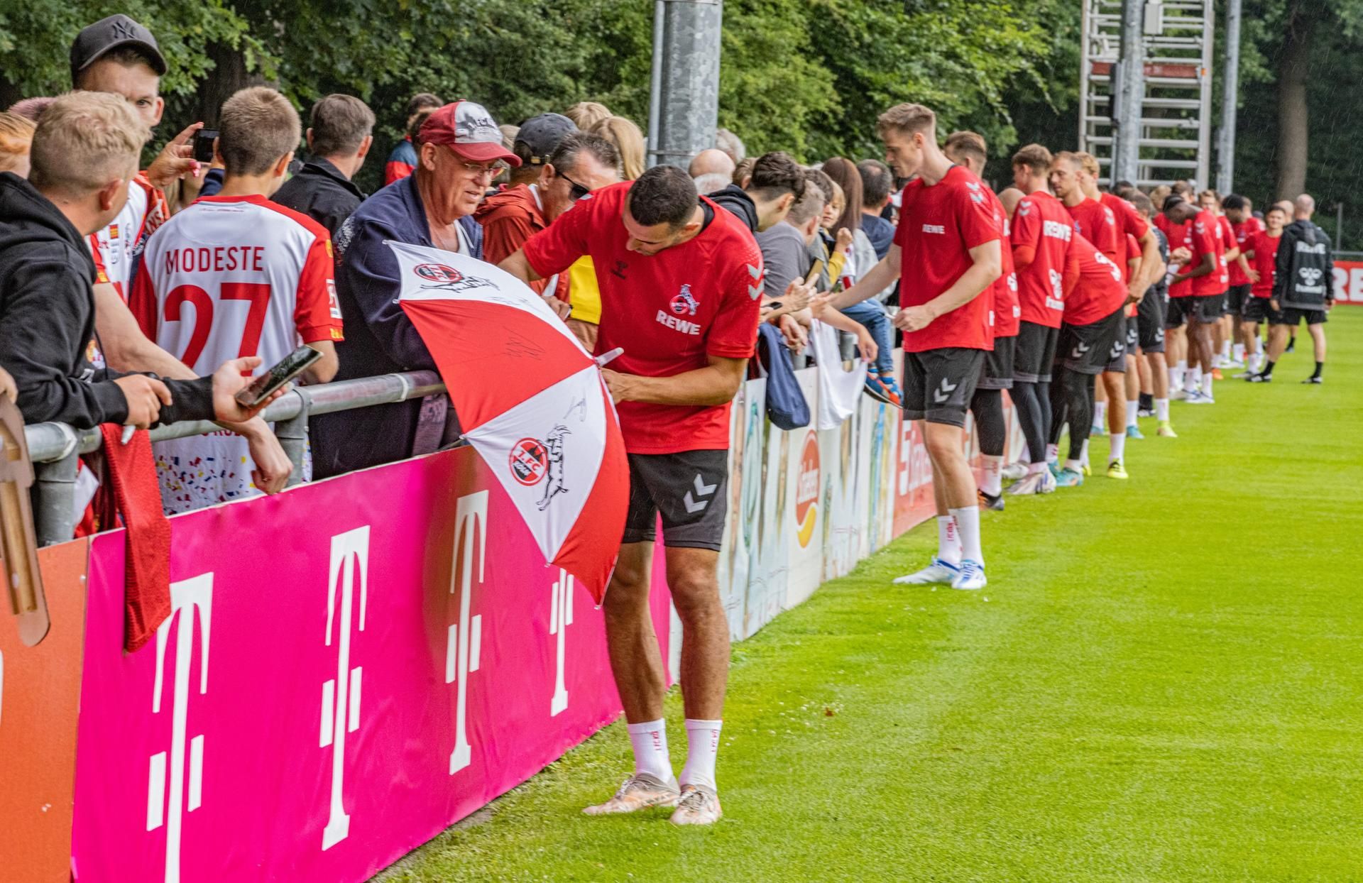 Trainingsauftakt FC mit Fans