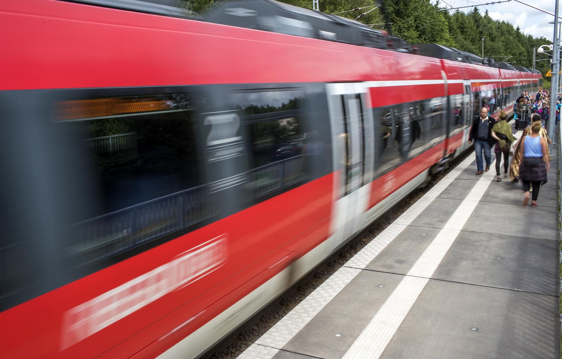 Ein Regionalzug der Deutschen Bahn