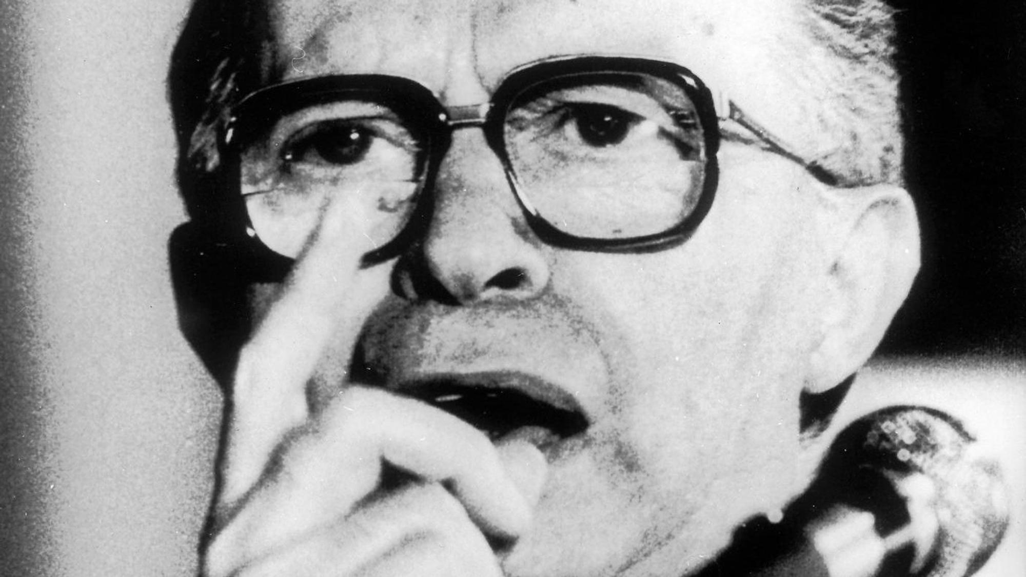 Menachem Begin bei einer Rede.