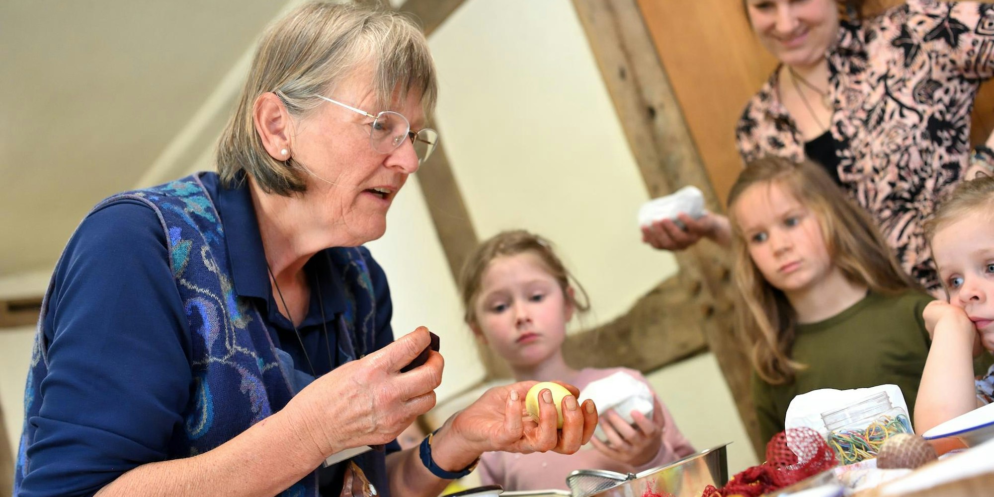 Eier_Faerben_Lindlar