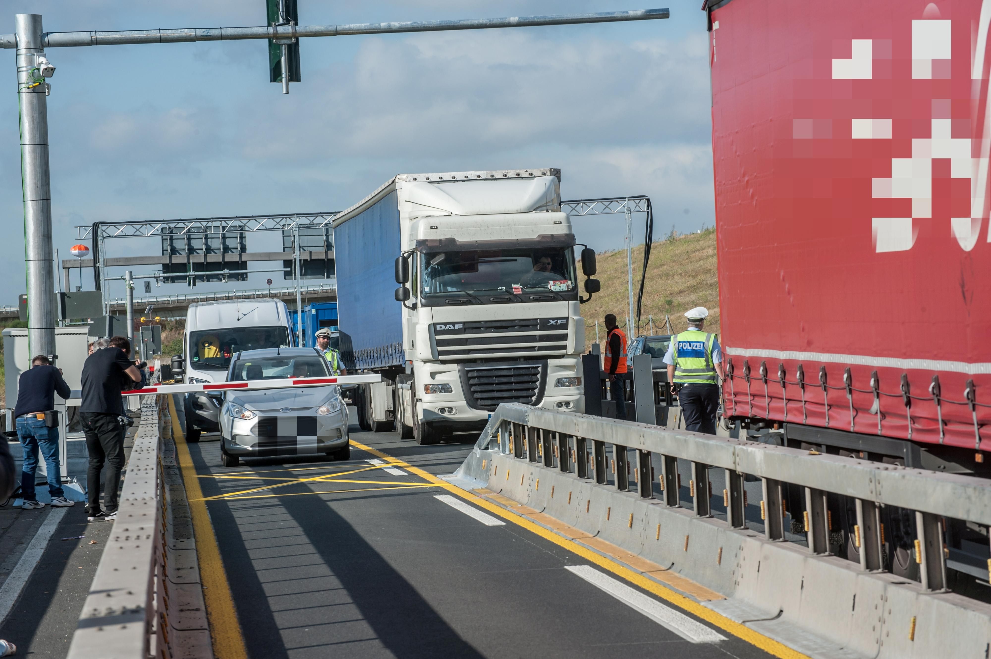 leverkusen-autobahn-sperranlage-inbetriebnahme-DSC_8224