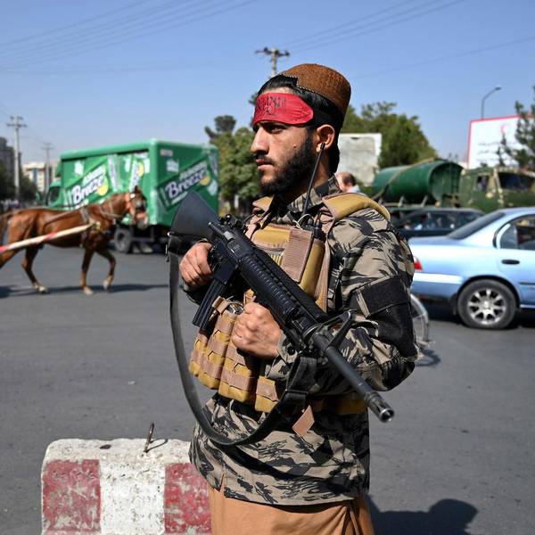 Taliban Straßensperre
