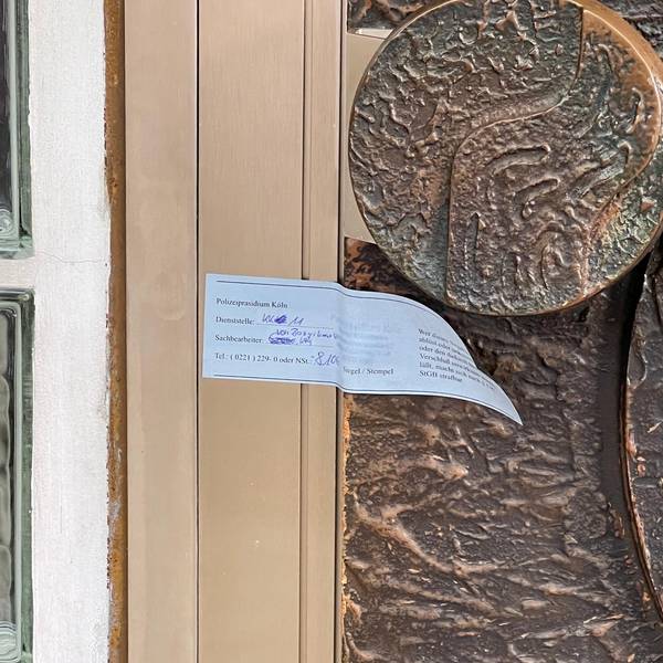 Hürth Eingangstür Haus Giftmorde