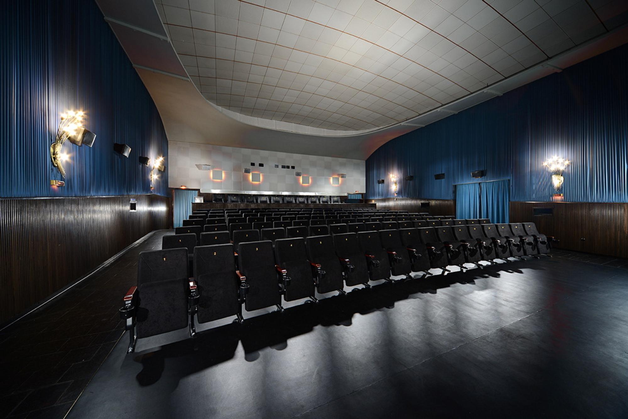 kr-kinos_oeffnen_wieder6-berli-theater