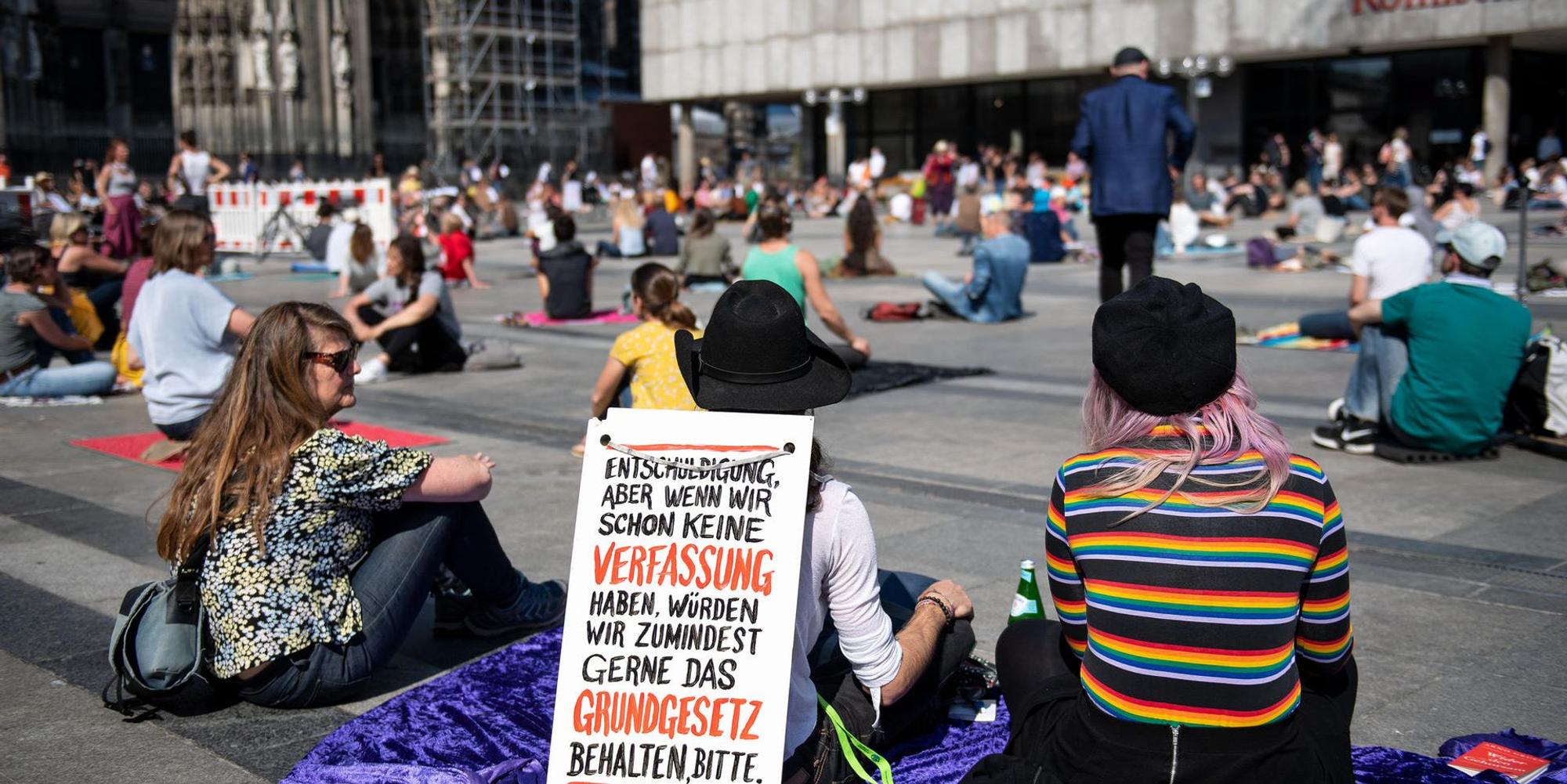 Demo Köln dpa 090520