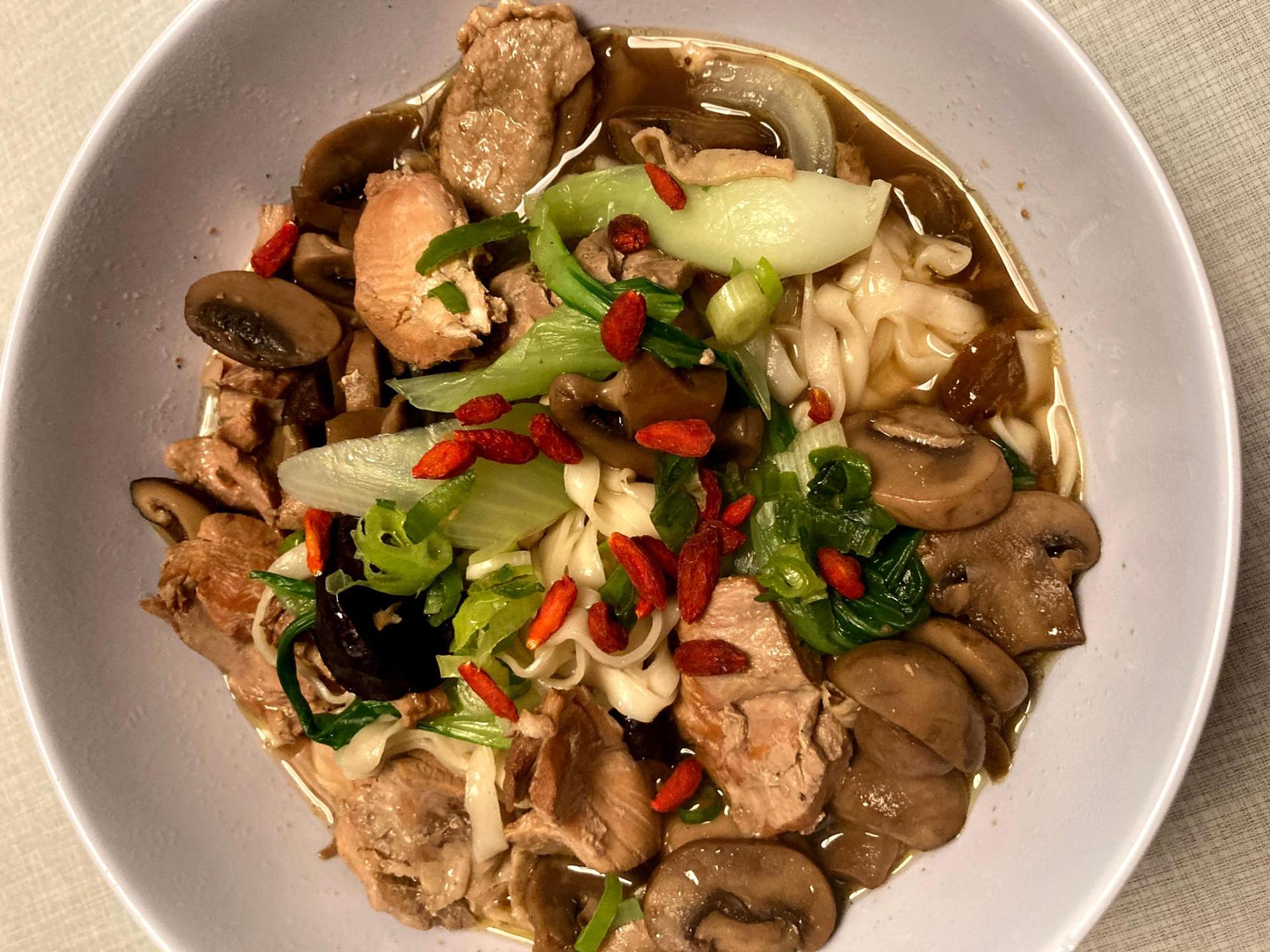 Menü für Nudelsuppe To Go_ Bai Lu Noddles_ Floss_2