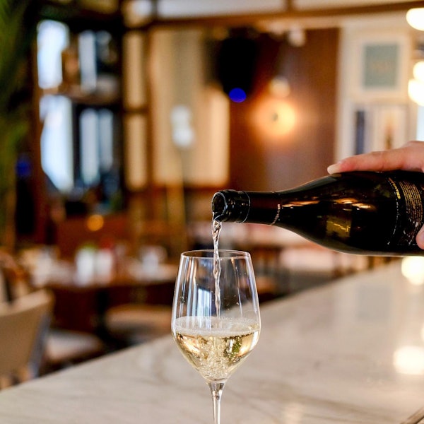 Wein Symbol pinar-kucuk-1468337-unsplash