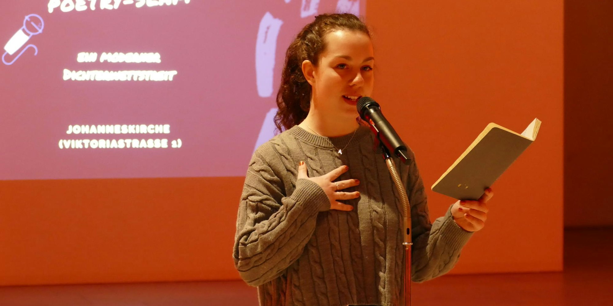 20221029-mfu-poetryslam_04