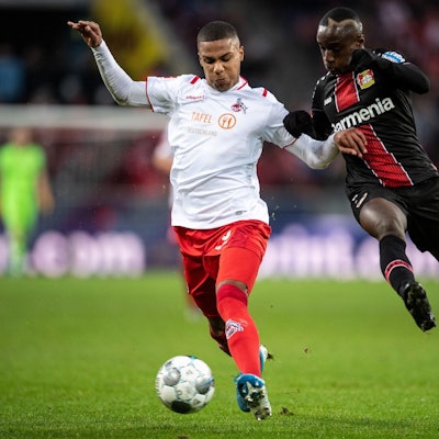 Ismail Jakobs gegen Leverkusen