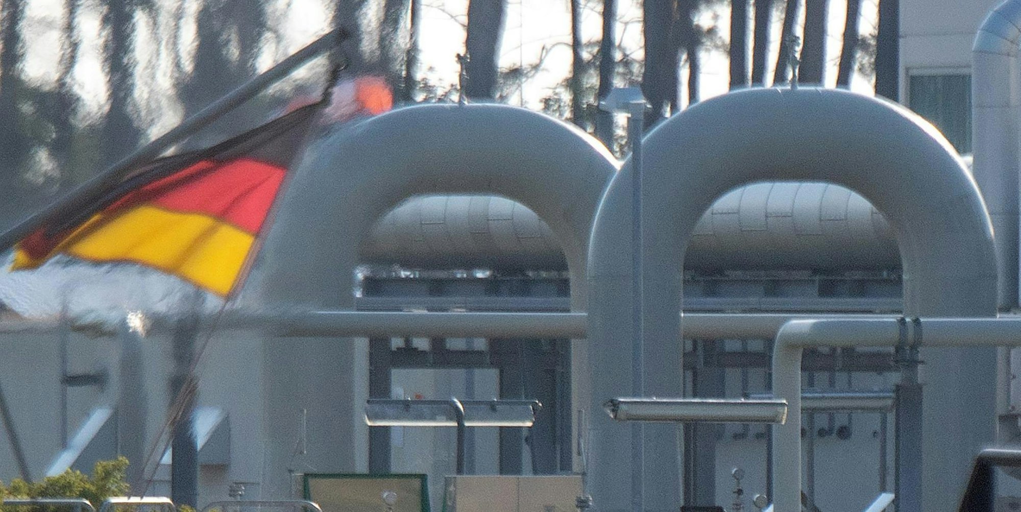 Gas Pipeline mit Fahne