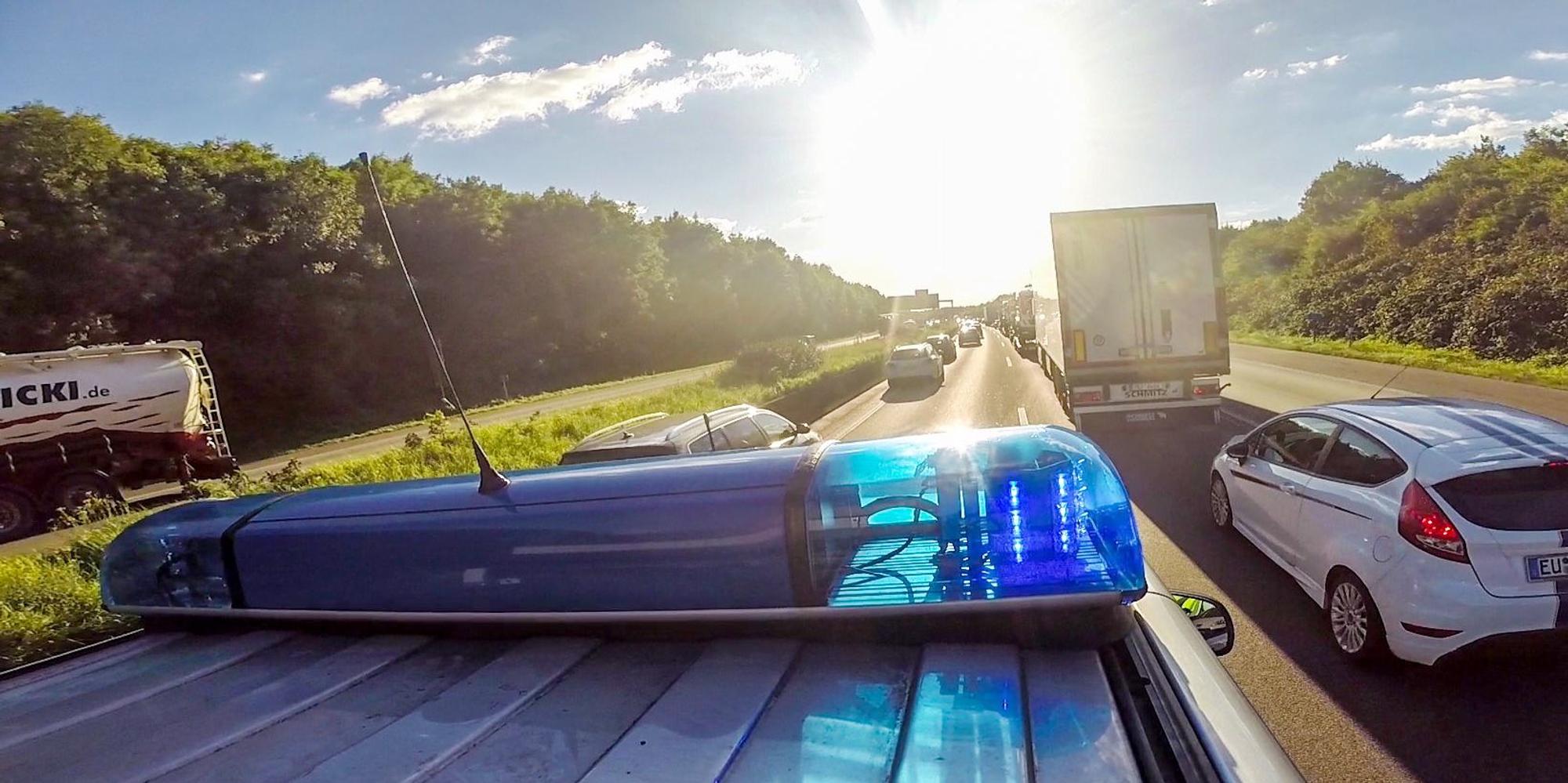 Autobahn Polizei Symbolbild