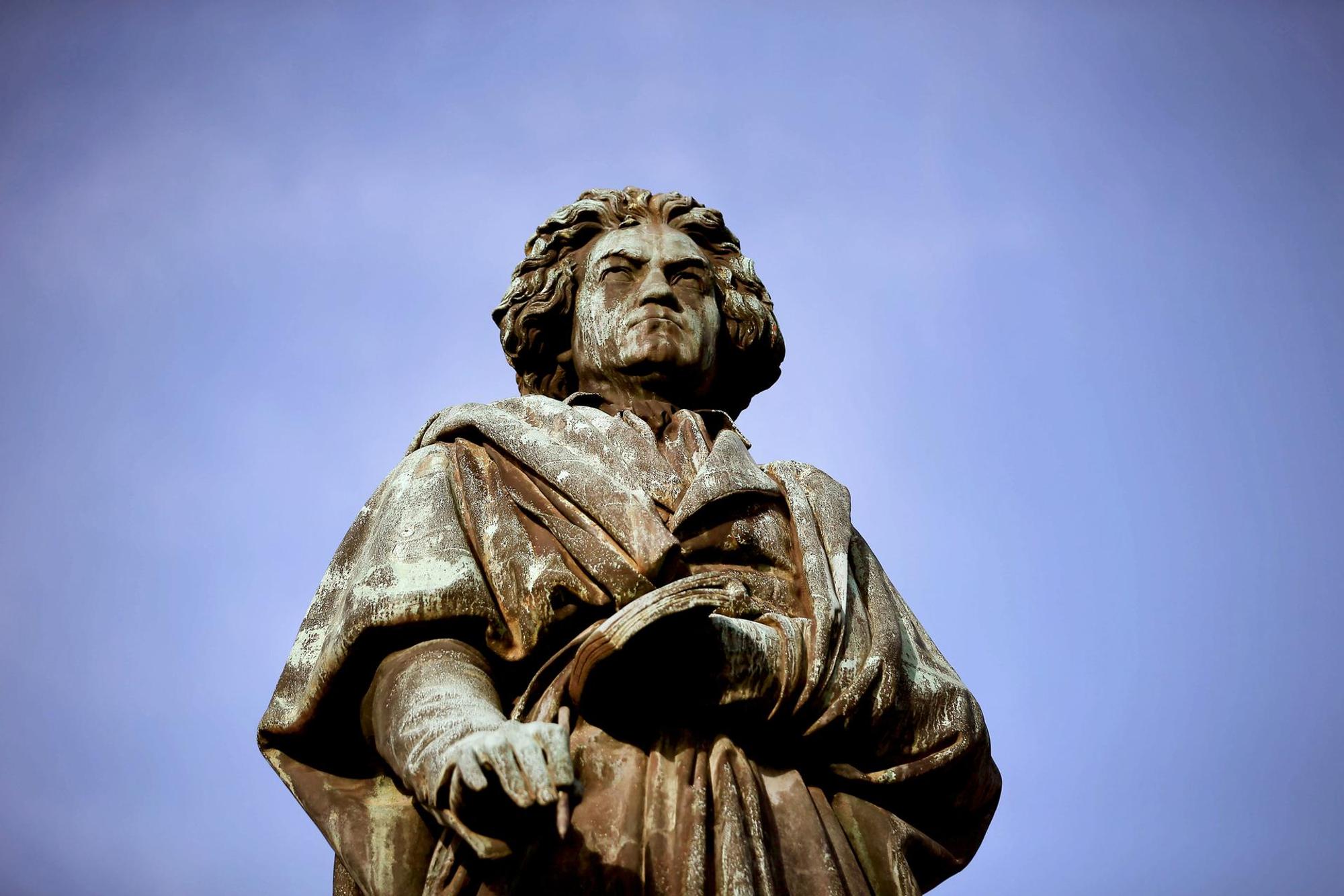 statue beethoven