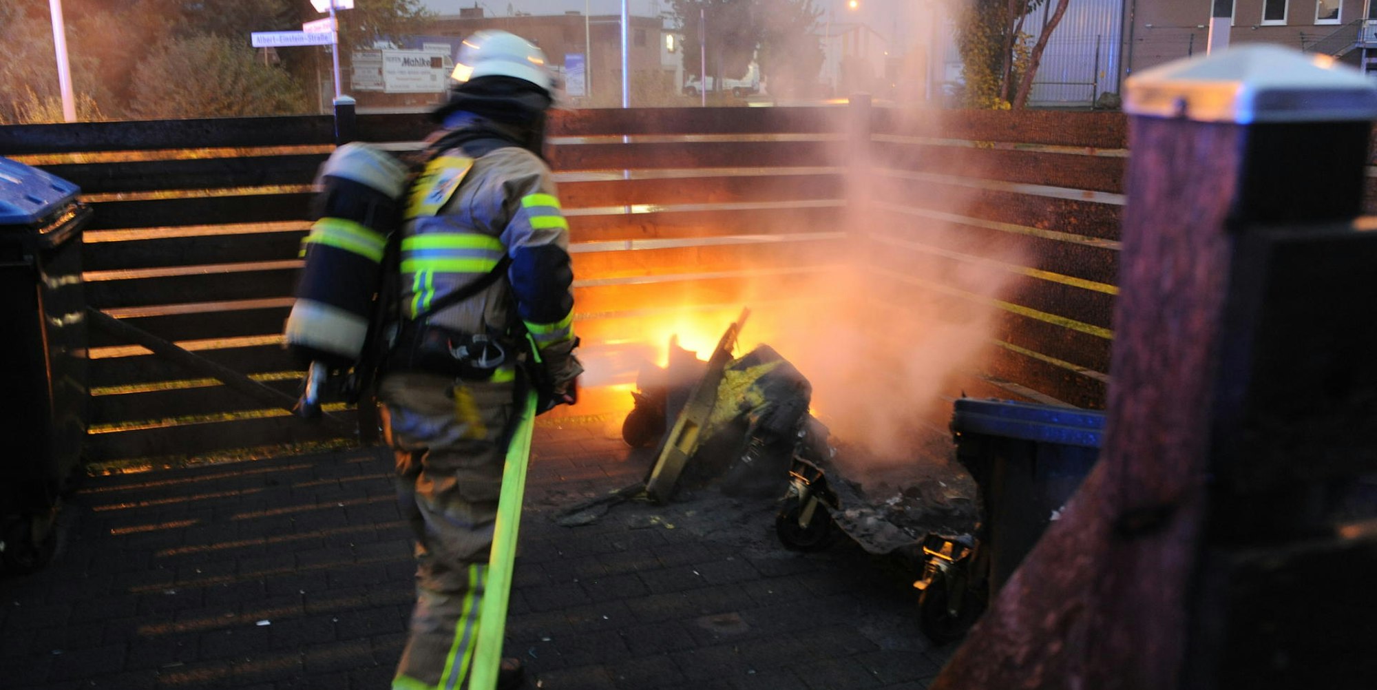 Mülltonnen-Feuer Frechen Archiv