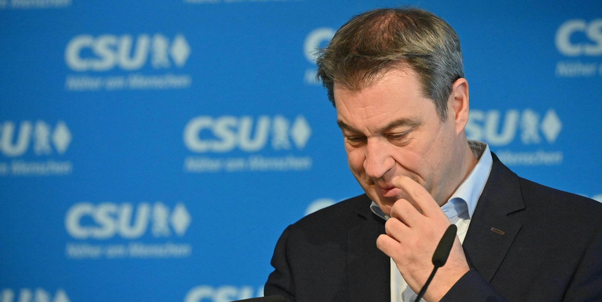 Markus Söder gesenkter Kopf