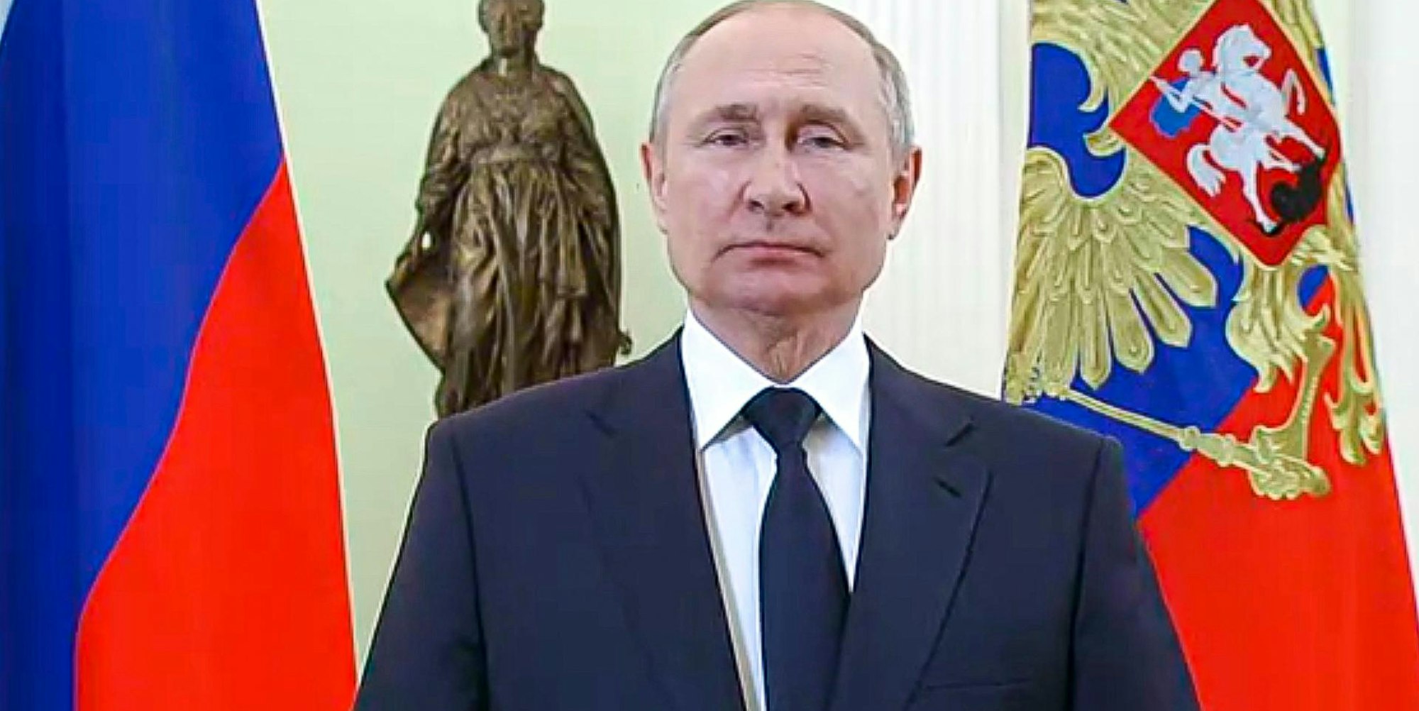 Putin blickt starr nach vorne