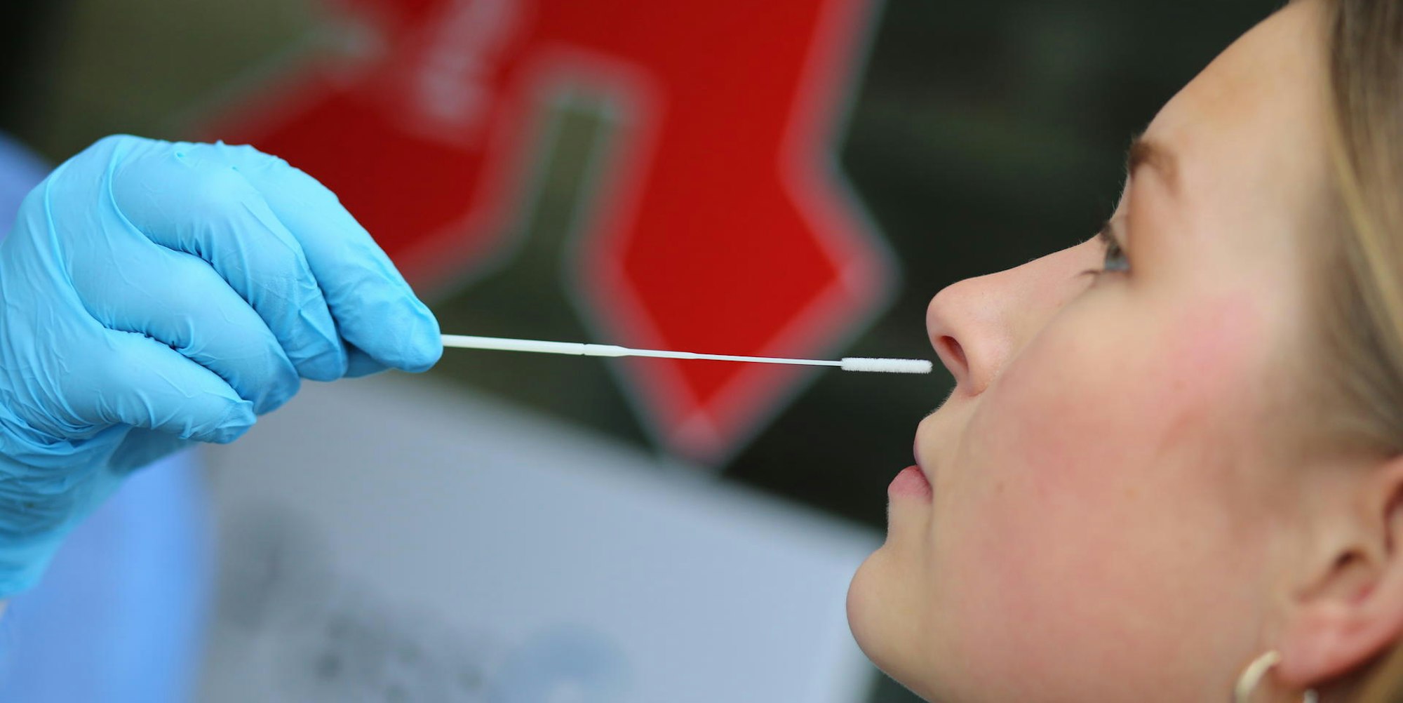 Coronatest Symbolbild