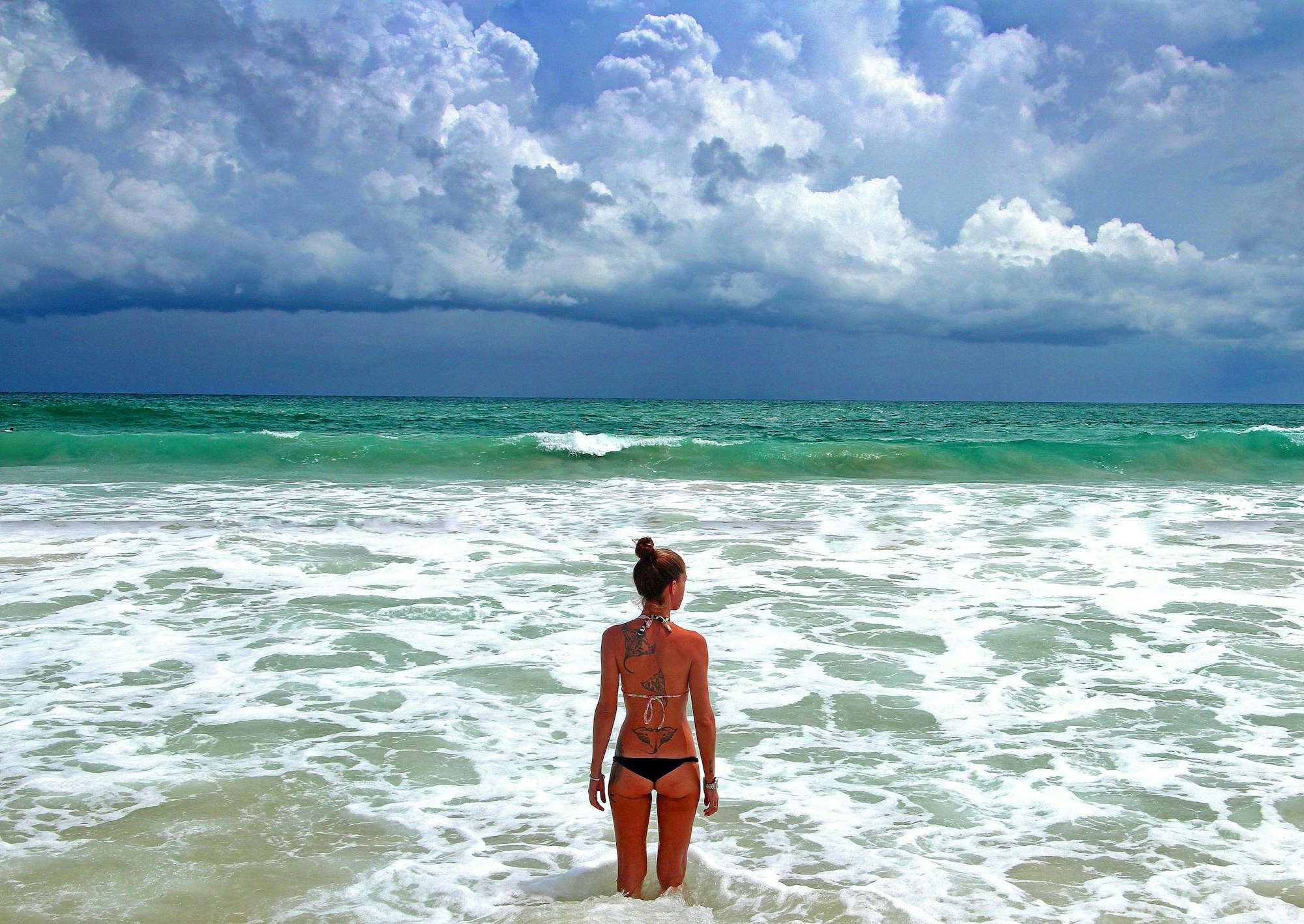 frau_strand_meer_imago