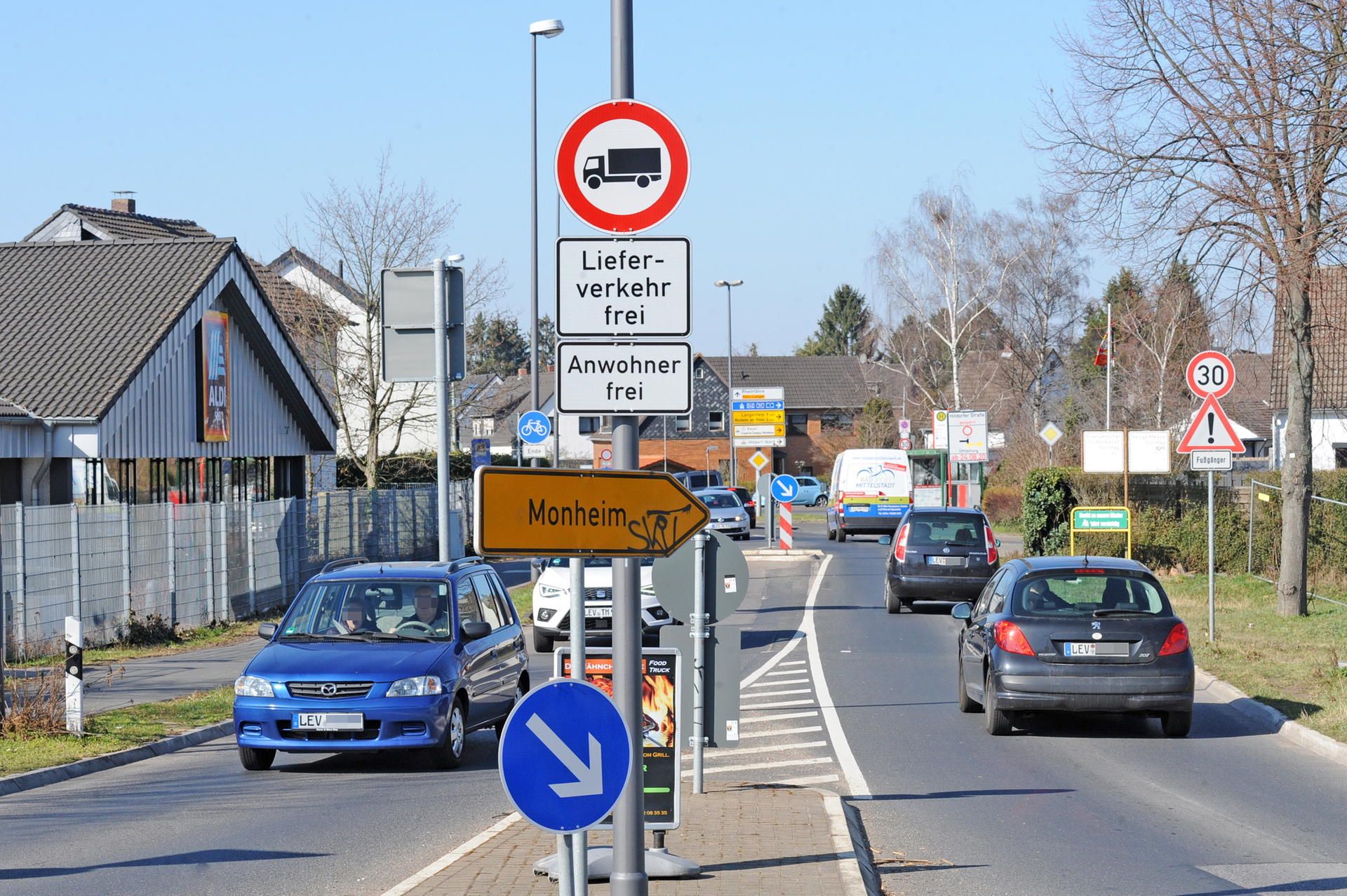 LE_hitdorf-ringstrasse_(2)