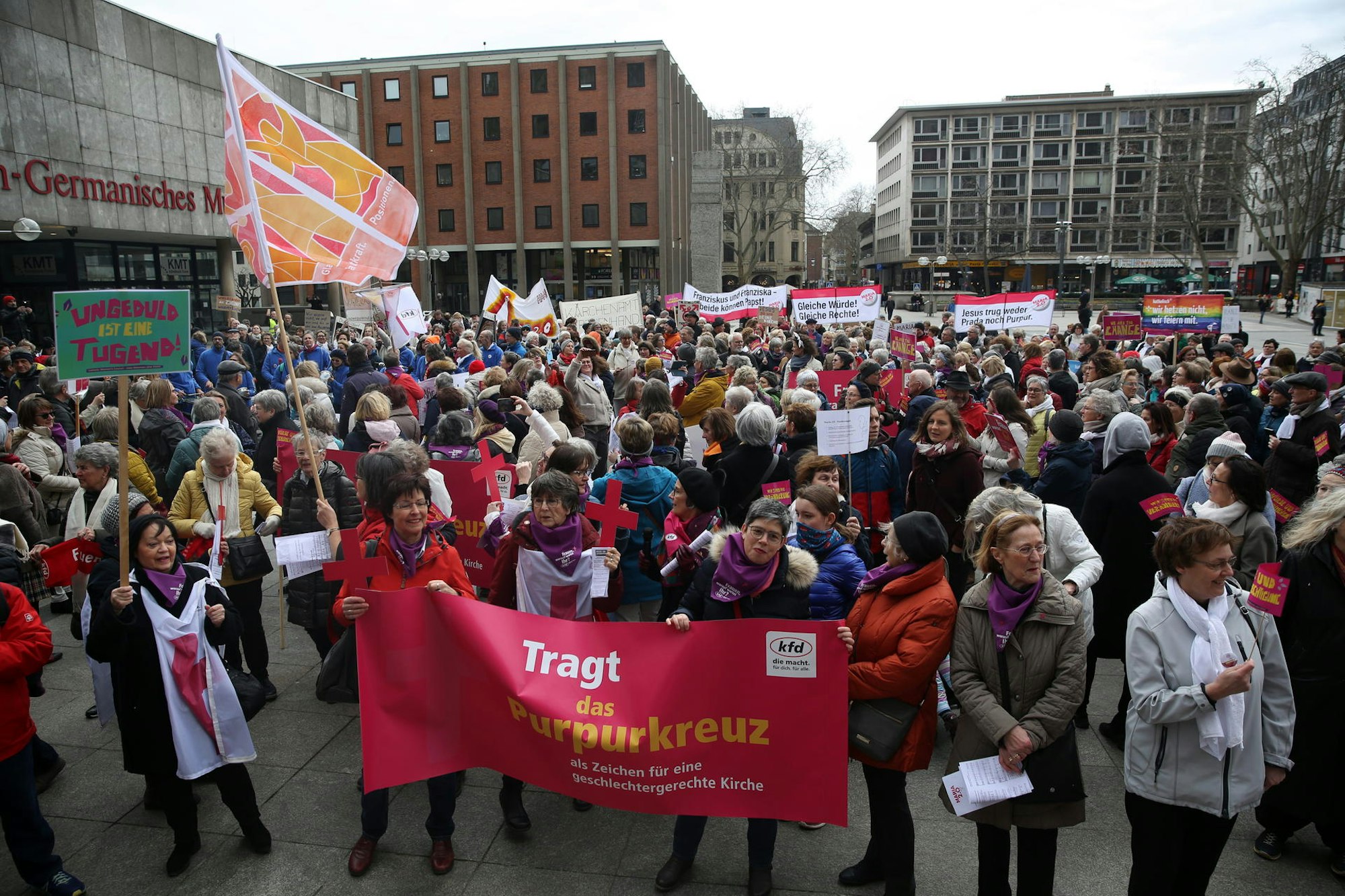 nab200308_Demo_Frauentag_02
