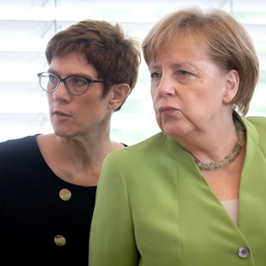 Kramp-Karrenbauer und Merkel