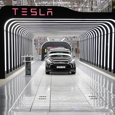 Tesla Auto getty 220322