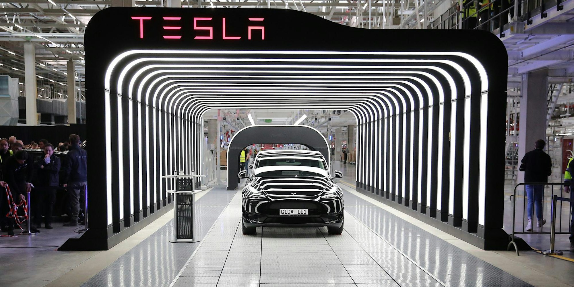 Tesla Auto getty 220322