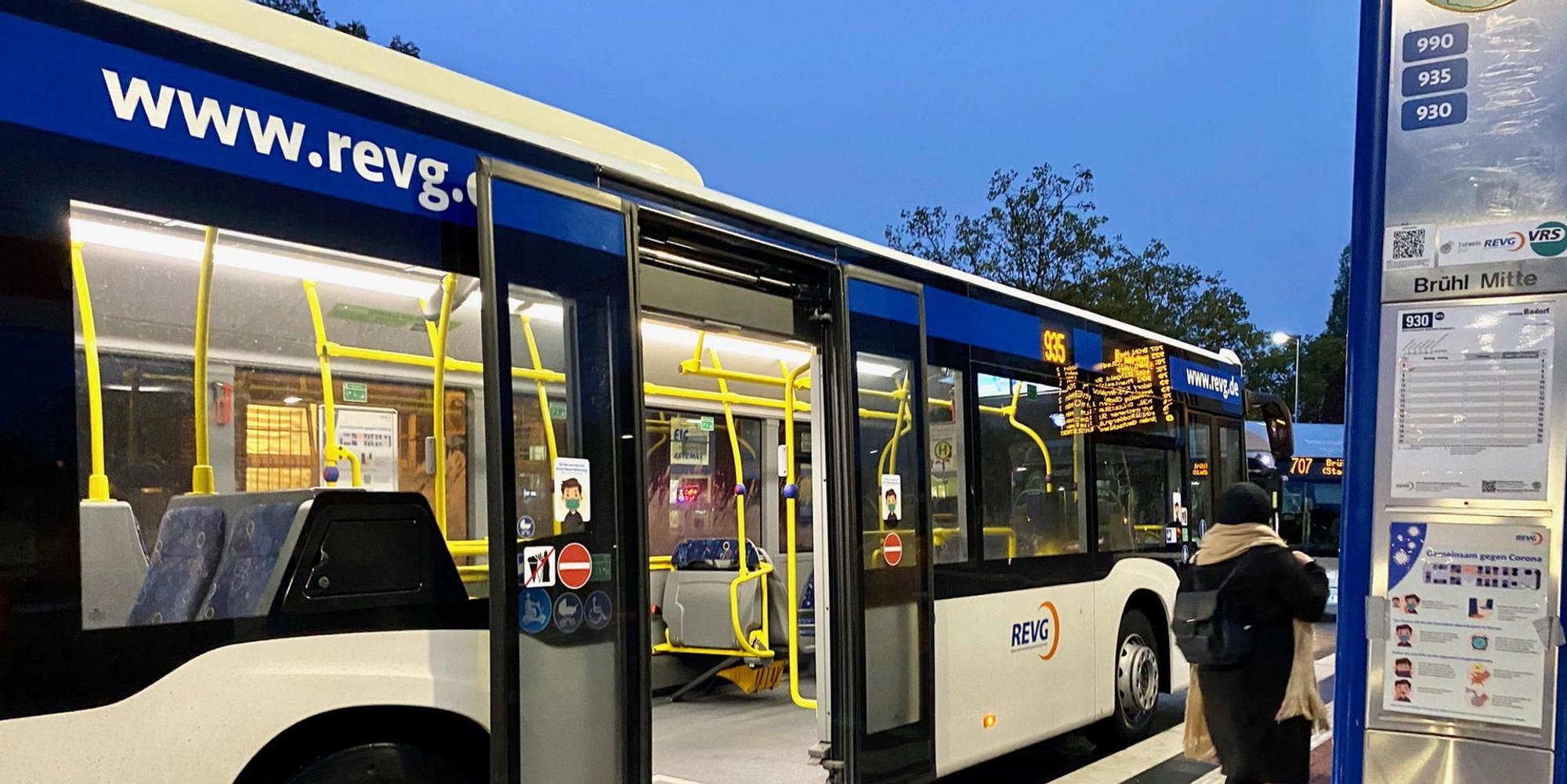Bus REVG