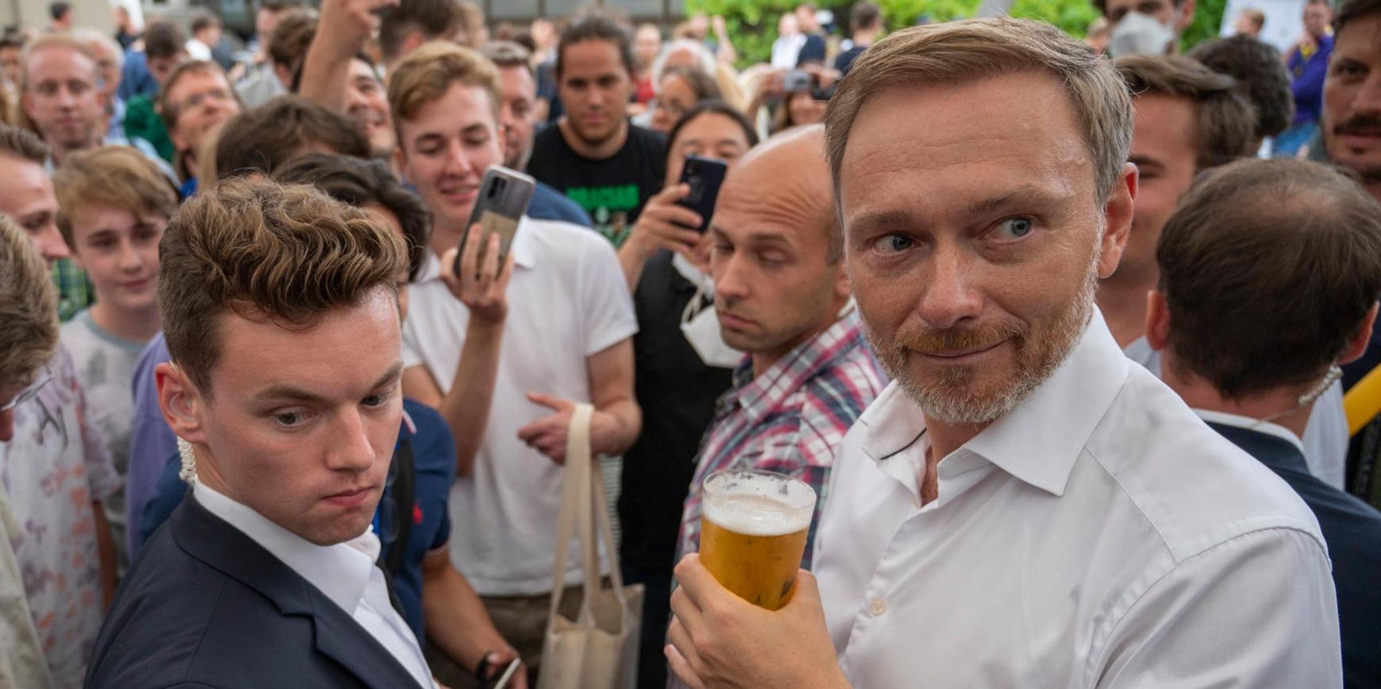 Lindner mit Bier PA 250822