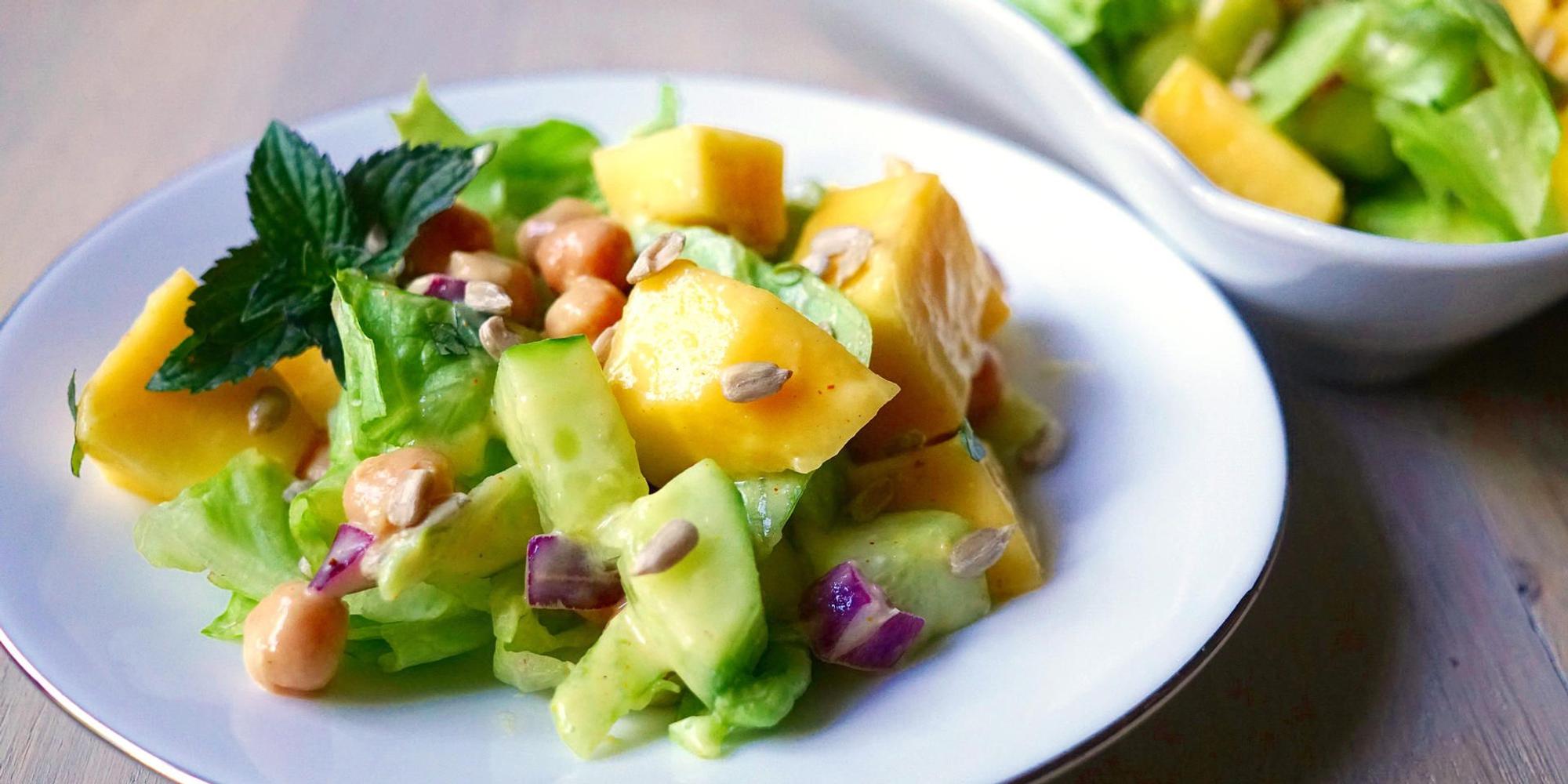 rezept der woche sommerlicher mango kichererbsen salat dpa
