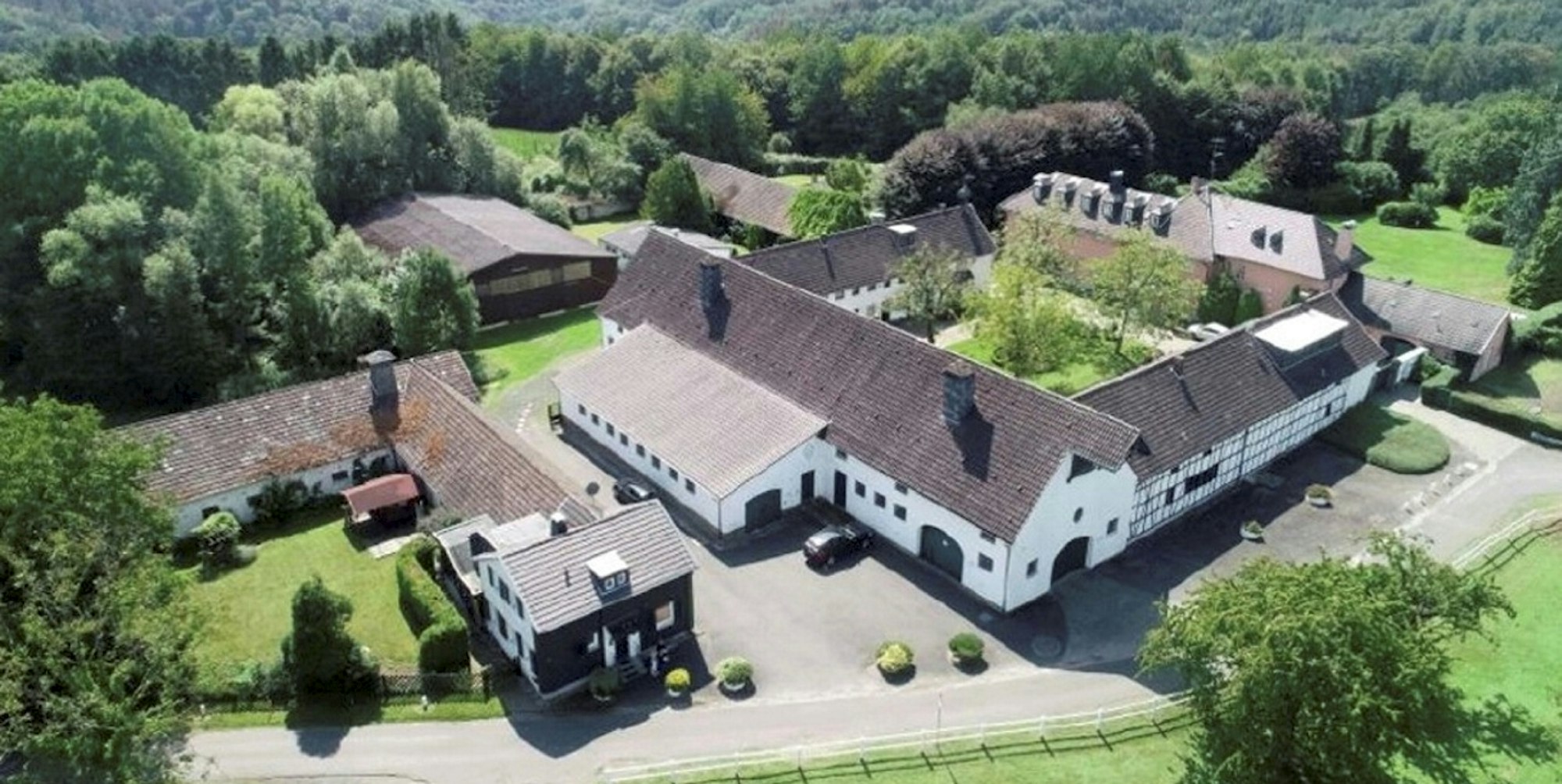 Luftbild_Gut_Umschosz