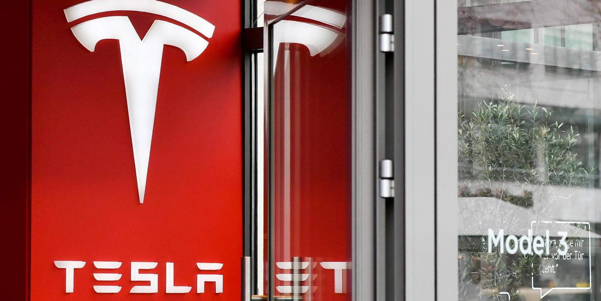 Tesla 160620