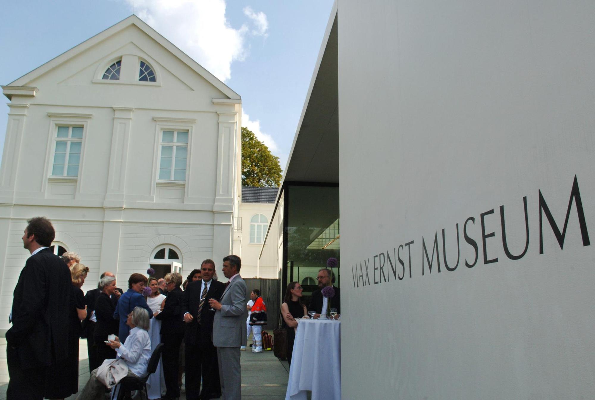 max ernst museum eröffnung dpa