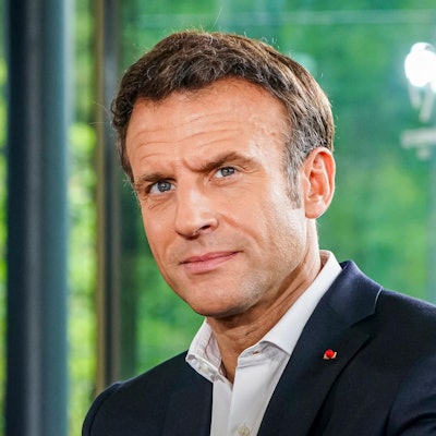 Macron 280622