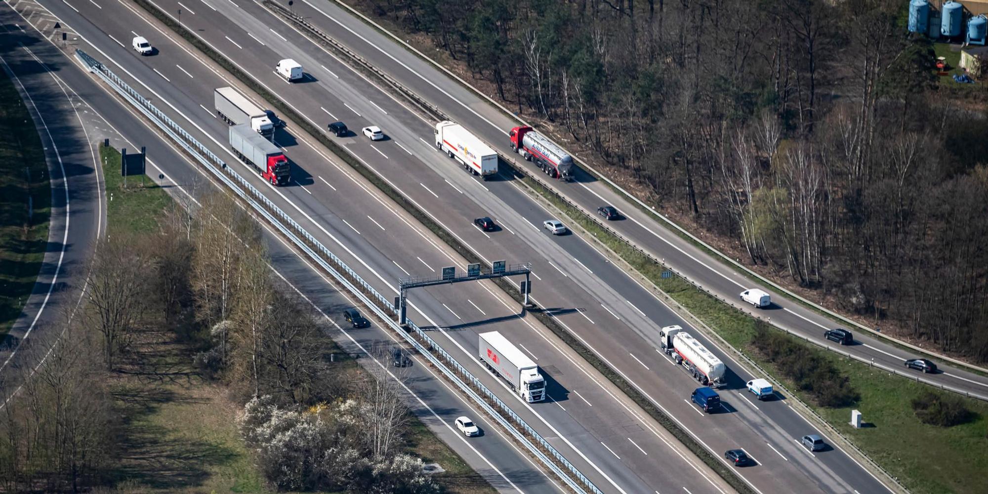 Autobahn Luftaufnahme