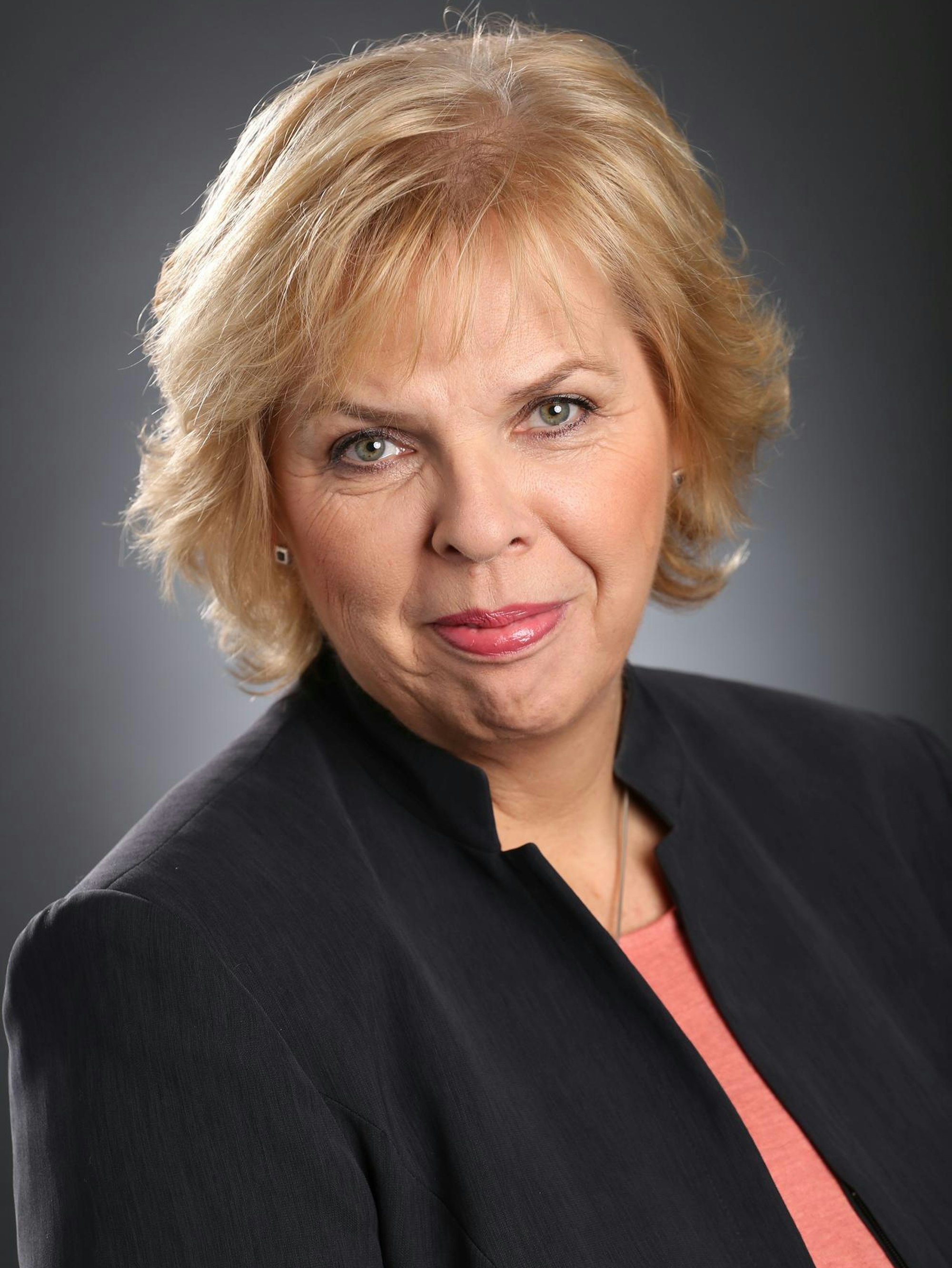 Zander-Hayat_Helga_1-2