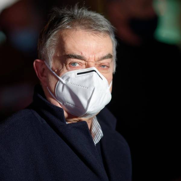 Reul mit Maske
