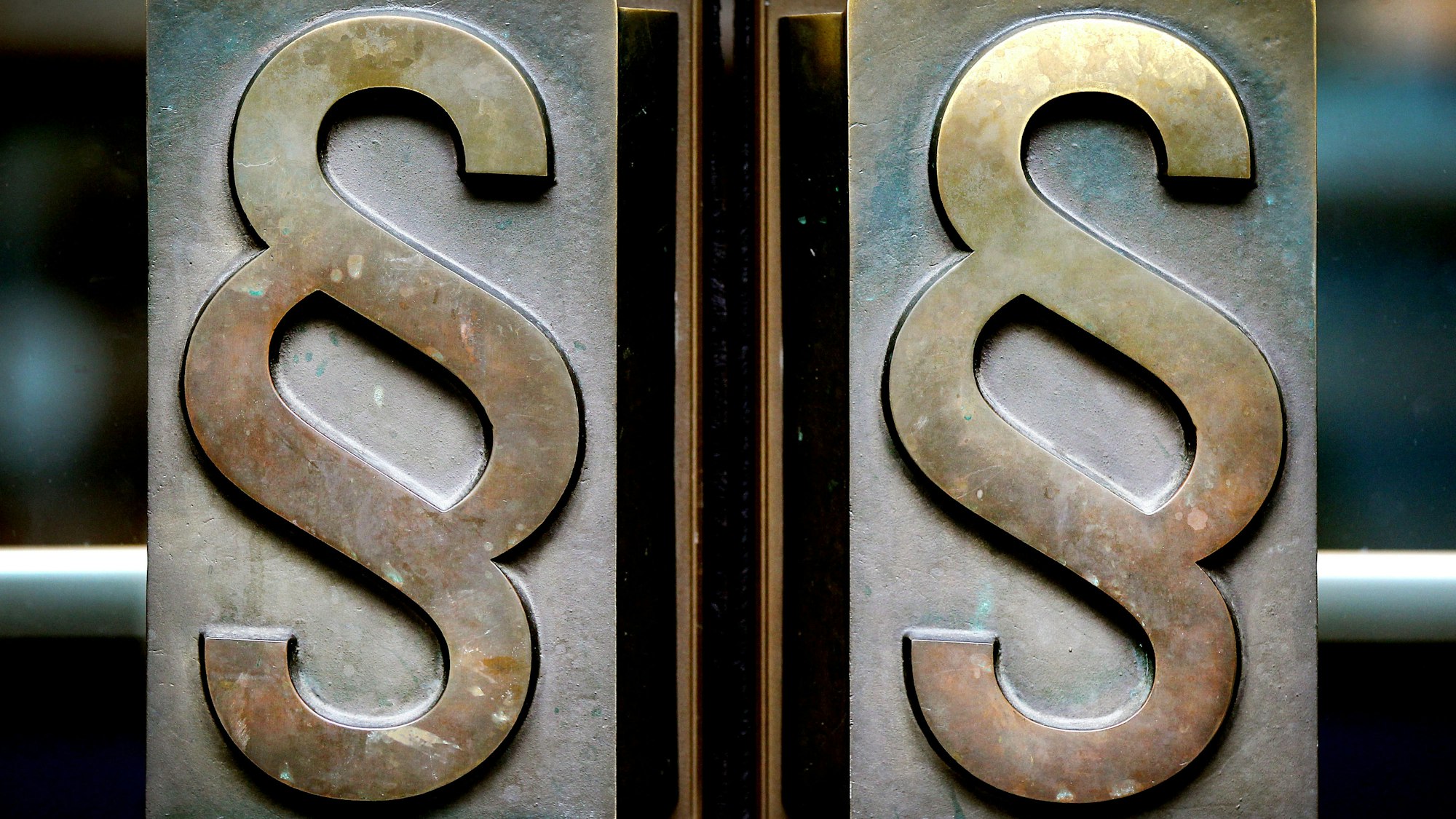 Der Eingang des Bonner Landgerichts.