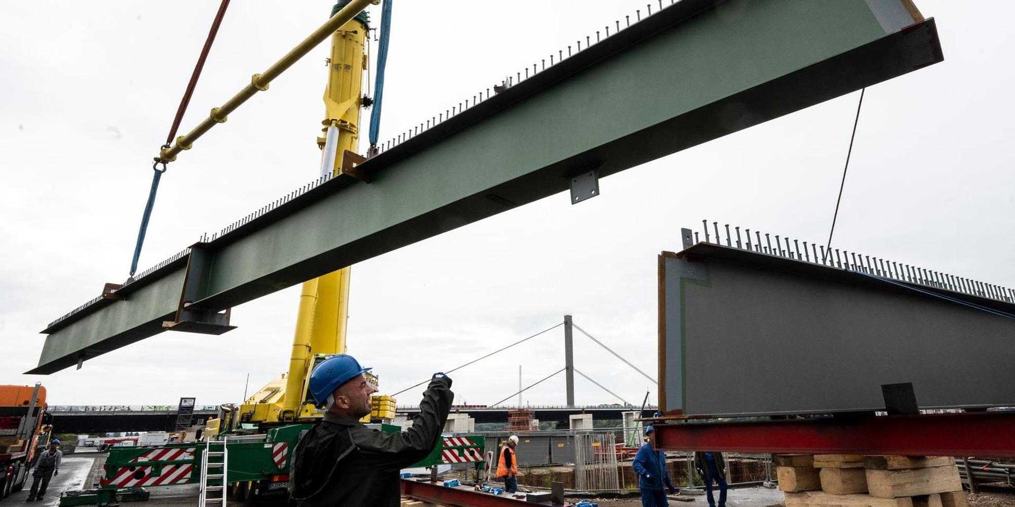 Stahlbauteile Leverkusener Brücke
