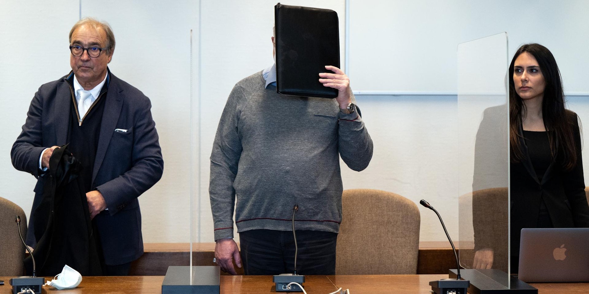 Pfarrer U. und Verteidiger