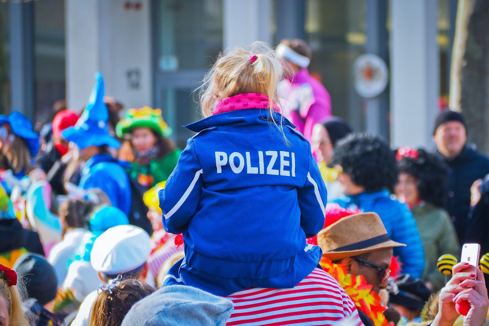 polizei symbol karneval