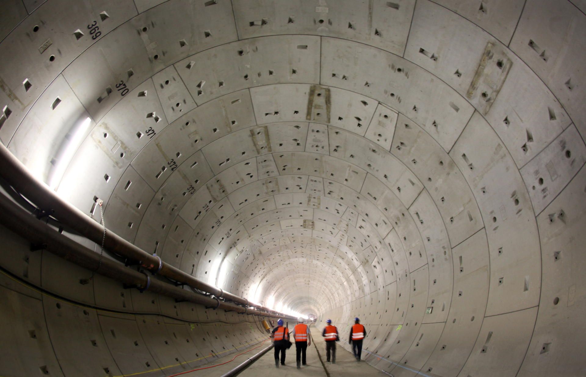 Tunnel