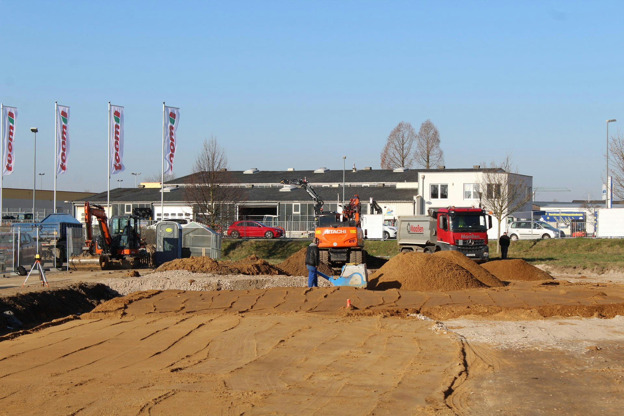 Bergheim_Sportparkstraße_KFZ-Dienstleistungszentrum_(7)